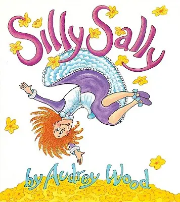 Sally la Tonta Libro de bolsillo - Silly Sally: Lap-Sized Board Book