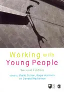 Trabajar con jóvenes - Working with Young People