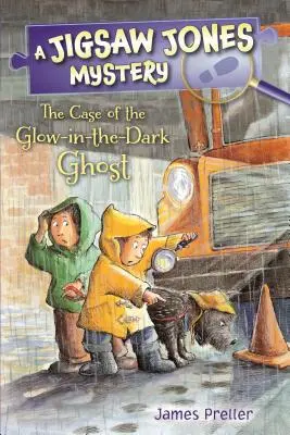 Jigsaw Jones: El caso del fantasma que brilla en la oscuridad - Jigsaw Jones: The Case of the Glow-In-The-Dark Ghost