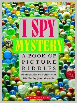 Veo Misterio: Un libro de adivinanzas - I Spy Mystery: A Book of Picture Riddles