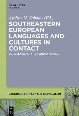 Entre la separación y la simbiosis - Between Separation and Symbiosis