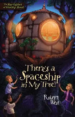 ¡Hay una nave espacial en mi árbol! - There's a Spaceship in My Tree!