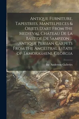 Muebles antiguos, tapices, repisas de chimenea y objetos de arte del castillo medieval de La Bastide de Sampzon ... Alfombras persas antiguas de la Anc - Antique Furniture, Tapestries, Mantelpieces & Objets D'art From the Medieval Chteau De La Bastide De Sampzon ... Antique Persian Carpets From the Anc