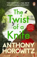 Un Asesinato Brillante - Un apasionante misterio en una habitación cerrada de la escritora de novelas policíacas más vendida. - Twist of a Knife - A gripping locked-room mystery from the bestselling crime writer