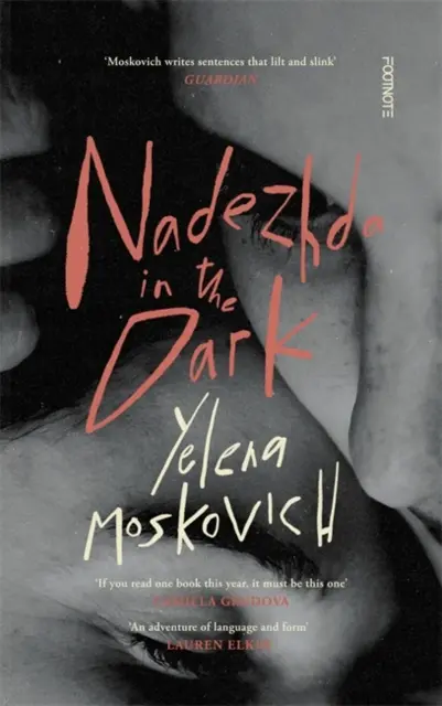 Nadezhda en la oscuridad - Nadezhda in the Dark